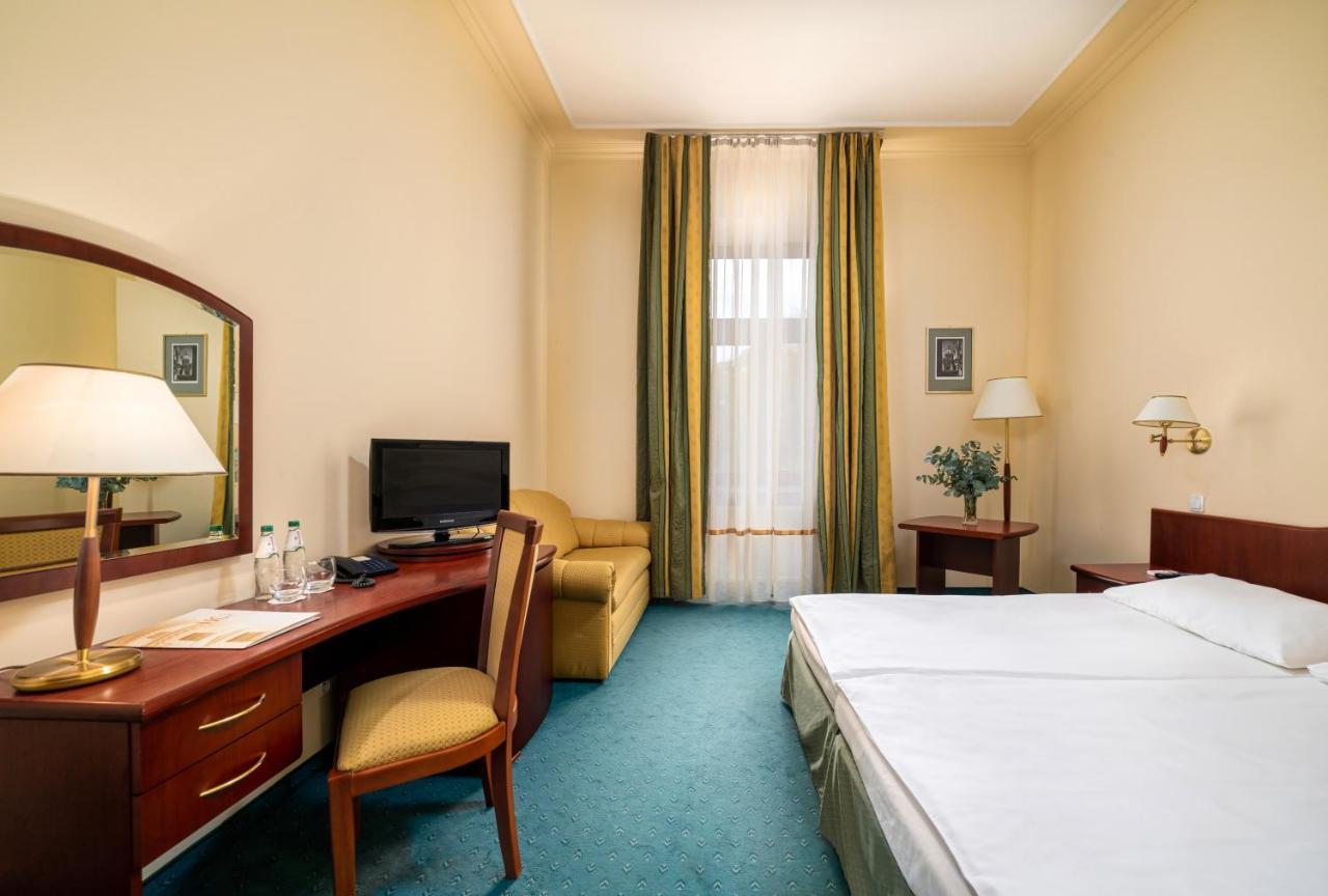 Hotel Palace Europa Lublin Extérieur photo