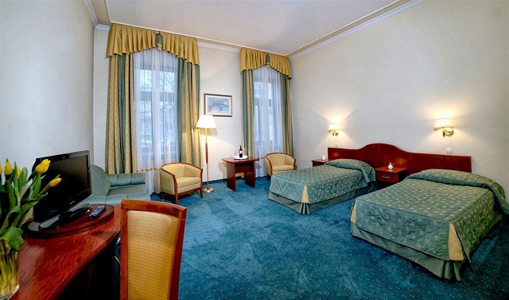 Hotel Palace Europa Lublin Extérieur photo