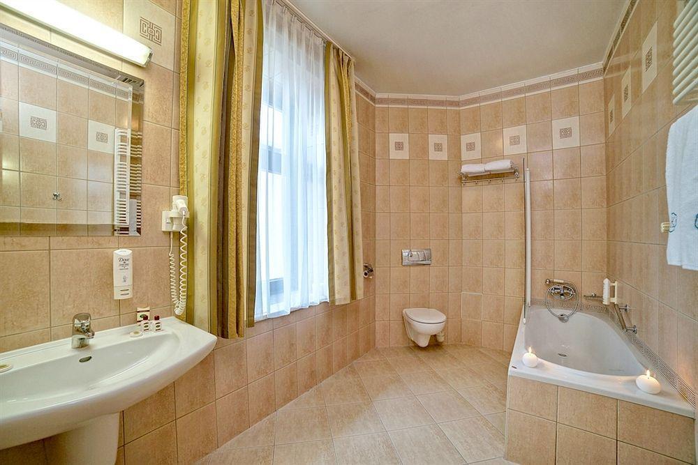 Hotel Palace Europa Lublin Extérieur photo