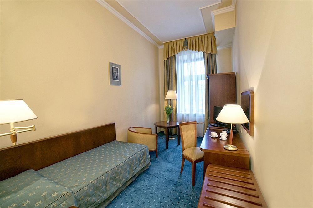 Hotel Palace Europa Lublin Extérieur photo