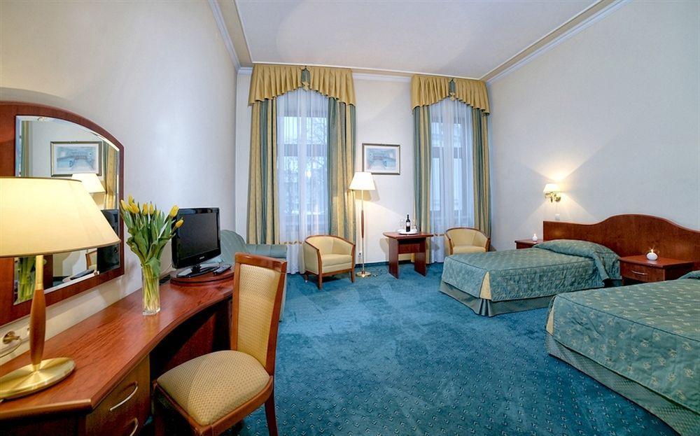 Hotel Palace Europa Lublin Extérieur photo